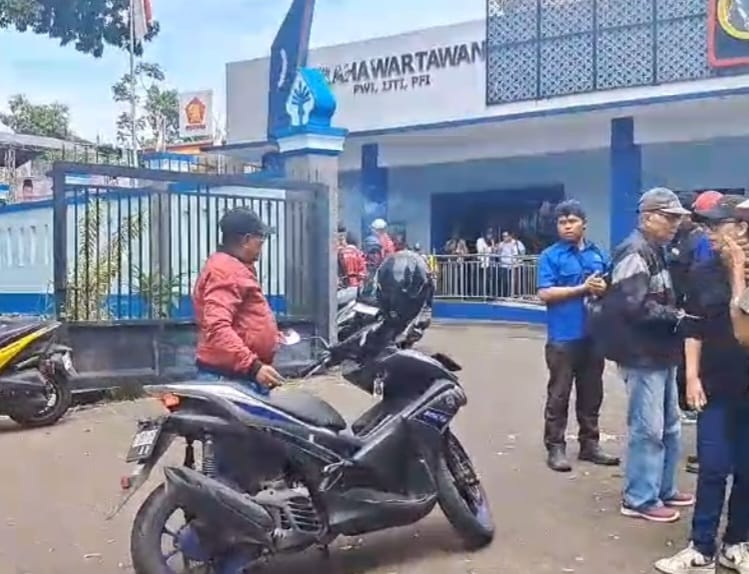 Merasa Memiliki Graha Wartawan, Ketua PWI Bogor Akan di Laporkan Unsur Keonaran