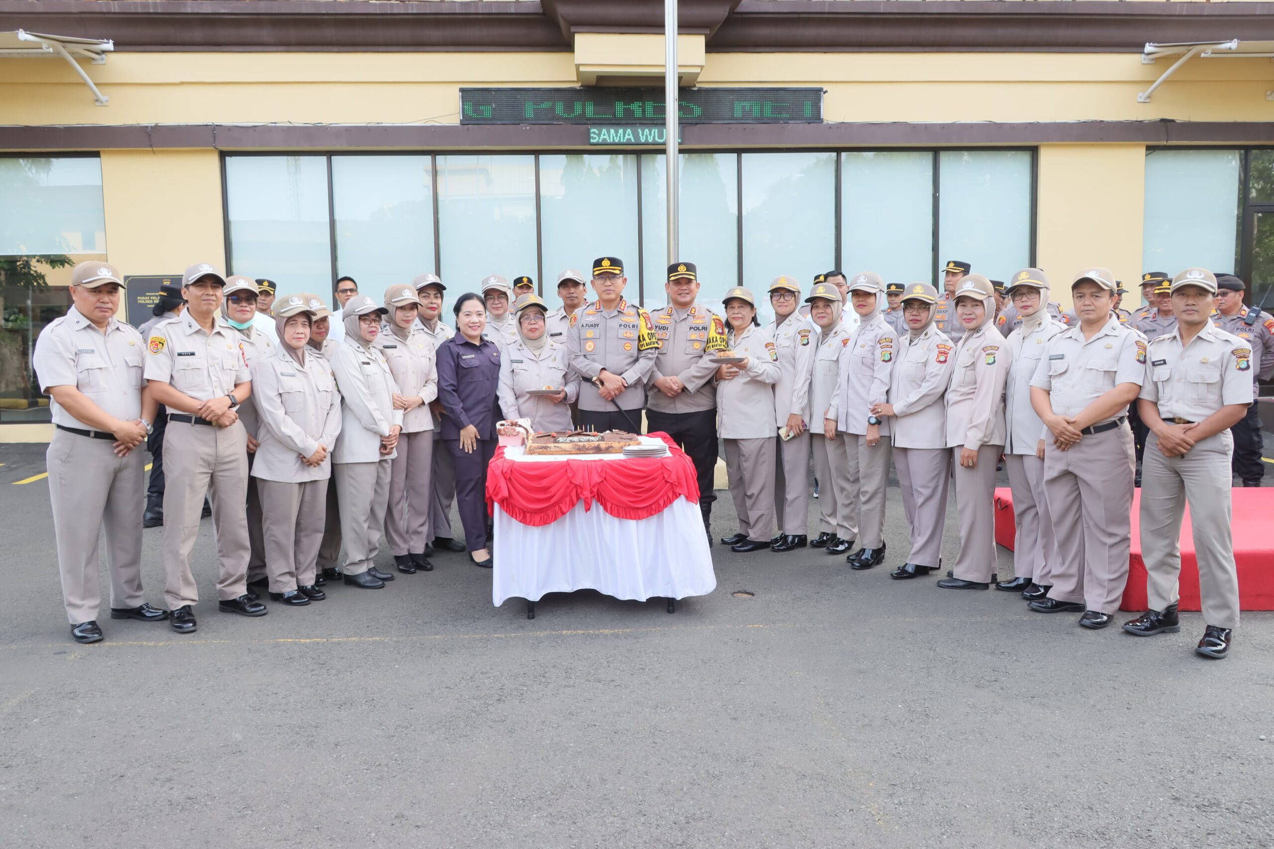 Upacara Kenaikan Pangkat ASN POLRI di Polres Metro Jakarta Utara: Penghargaan atas Dedikasi dan Kinerja