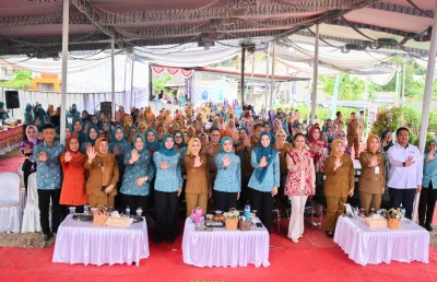 ​Ketua PKK Lampung Dorong Pemberdayaan dan Literasi Digital di Desa Sukajaya Lempasing